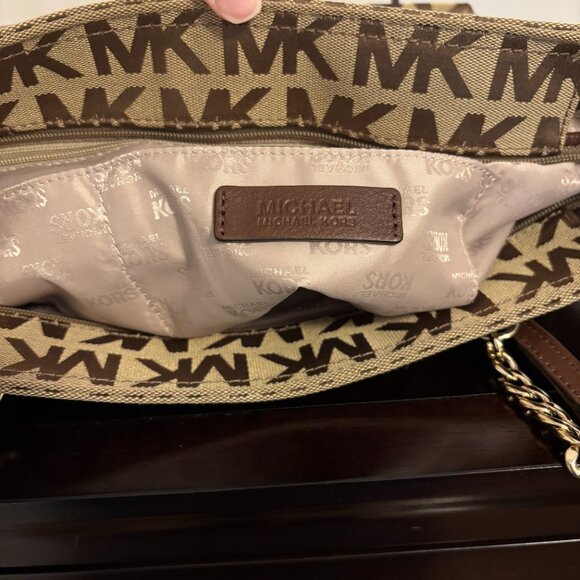 Michael Kors Jet Set Signature Tan Brown Gold Chain Handle Tote Bag - Picture 14 of 14